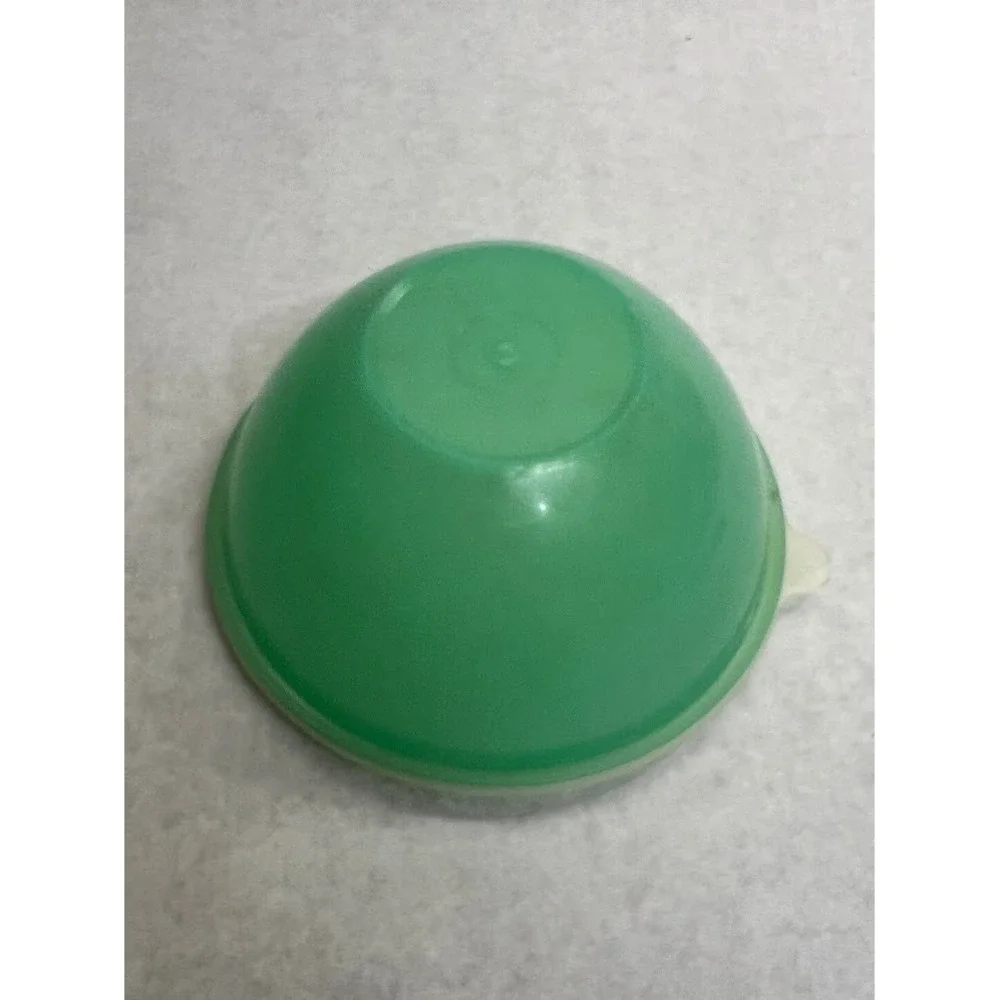 Vintage Tupperware Wonderlier Bowl 234-21 Jadeite Green with Lid 6 Inch USA